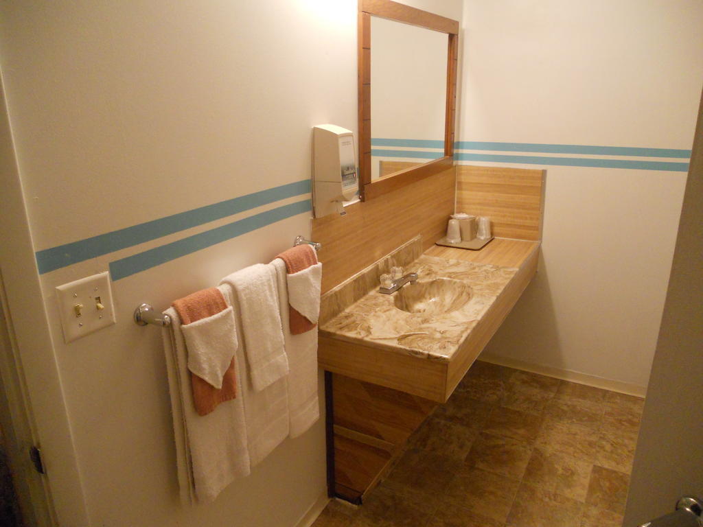 Redrock Country Inn Kanab Room photo